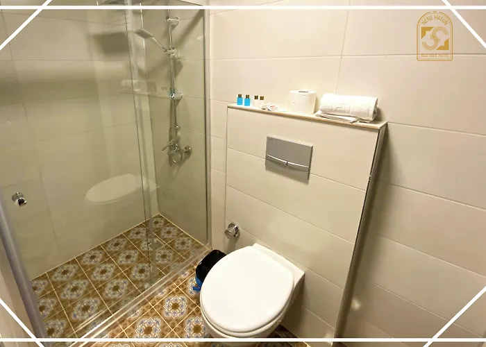 Nenehatun59 Butik Apartahotel 2*